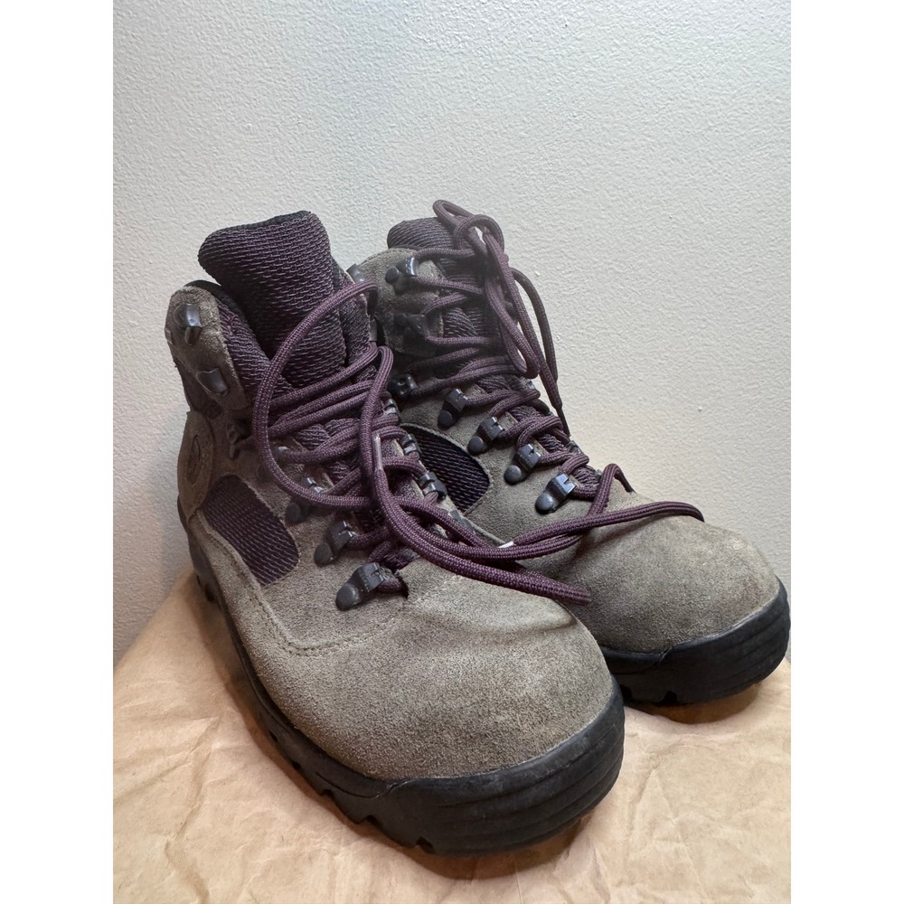 Merrell Quest Gore-Tex Hiking Boots Womens 7.5 Grey Suede Vibram Sole 70206